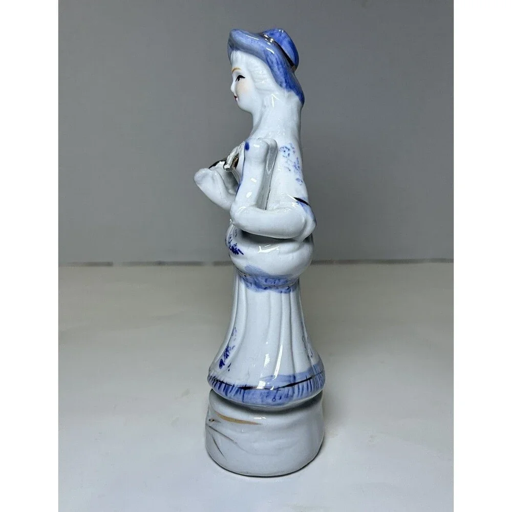 Vintage Victorian/Colonial Porcelain Women Figurine White/Blue